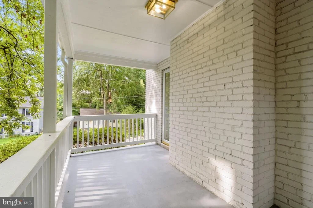 Photo of 8713 READING ROAD