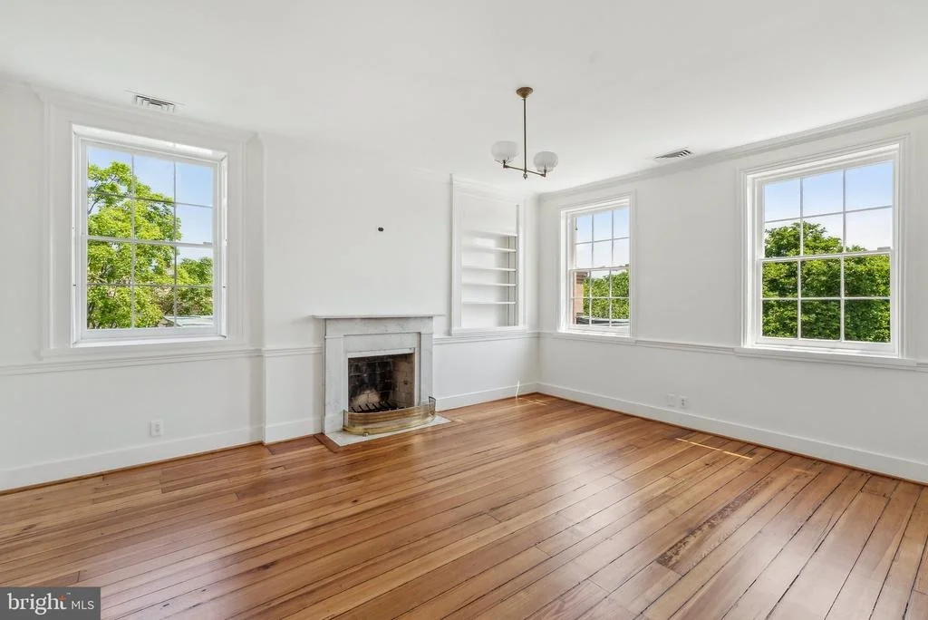 Photo of 1527 35TH STREET NW