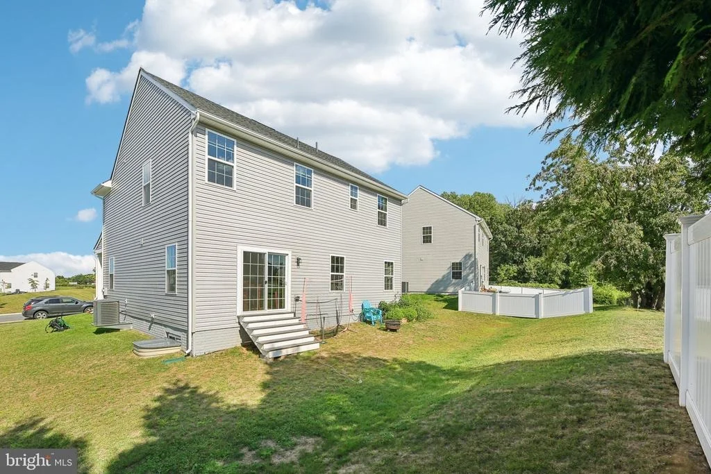 Photo of 231 PICKETT STREET
