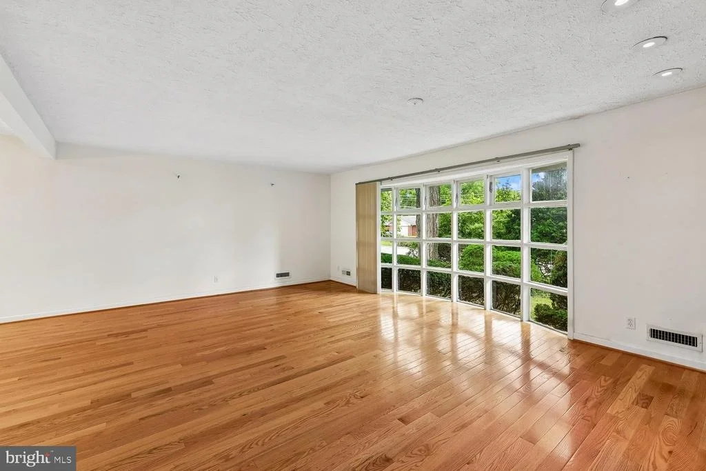 Photo of 7933 STEVENSON ROAD