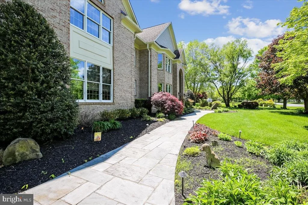 Photo of 21129 GOLF ESTATES DRIVE