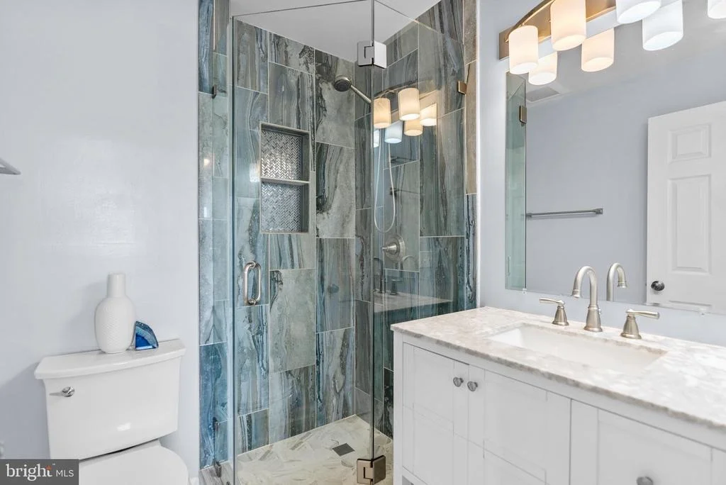 Photo of Unit 300 at 21833 BALDWIN SQUARE