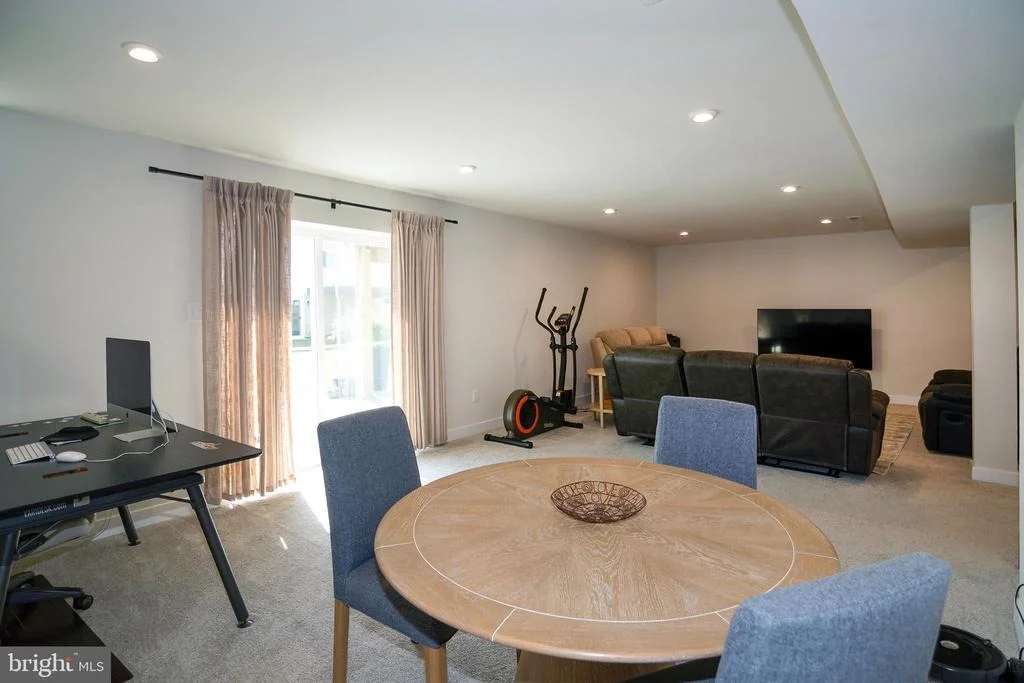 Photo of 17 SEQUOIA COURT
