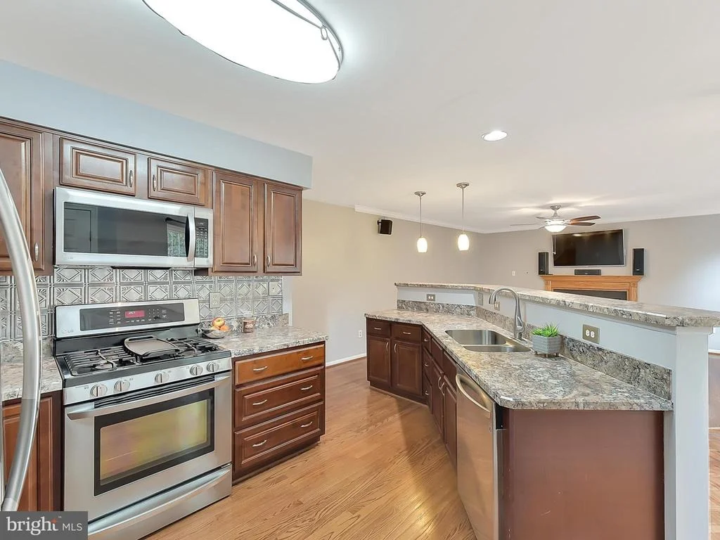 Photo of 620 ANGELWING LANE