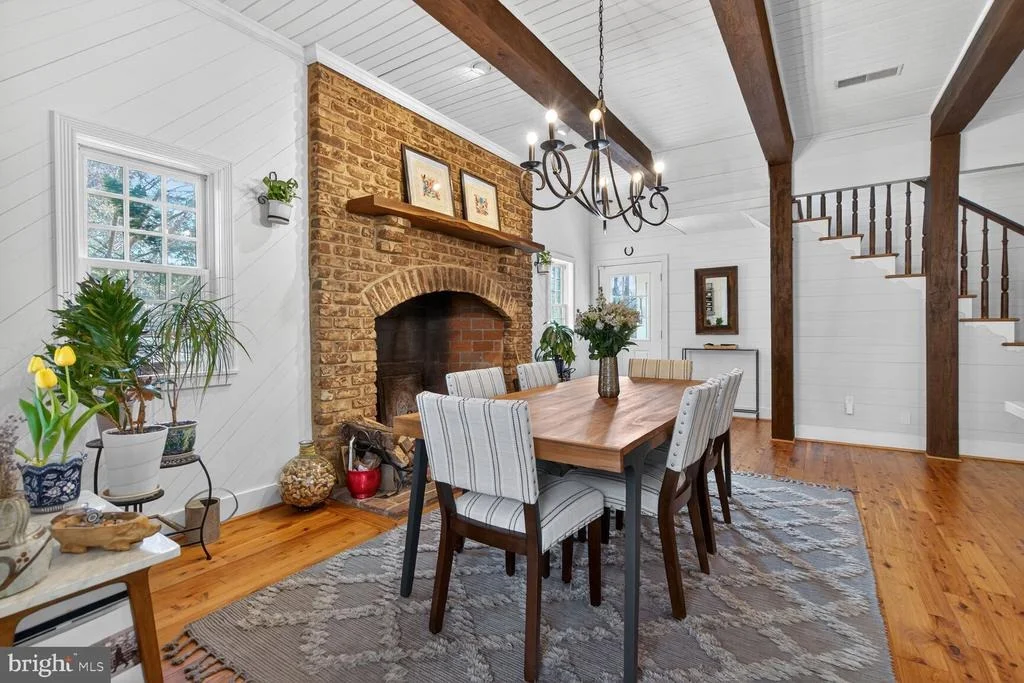 Photo of 17641 RAVEN ROCKS ROAD