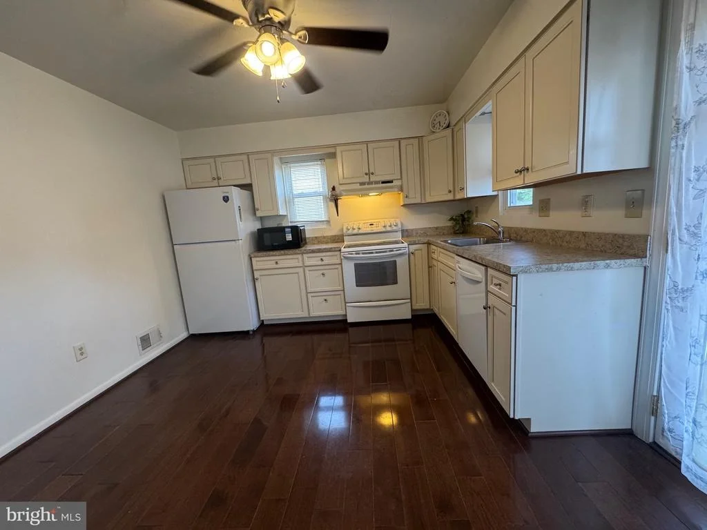 Photo of 212 11TH STREET
