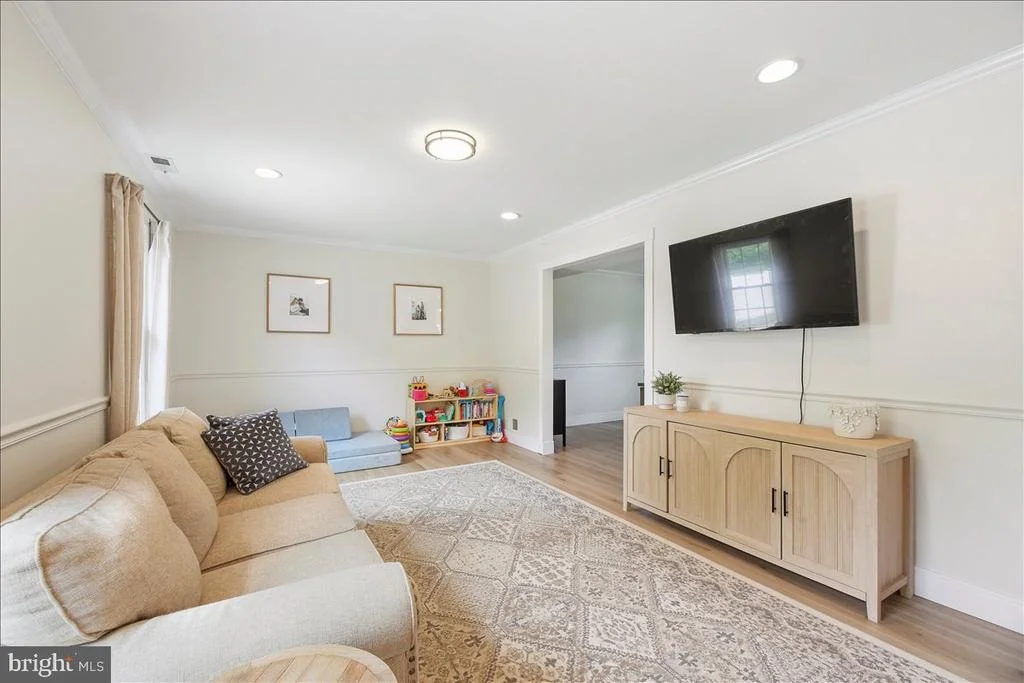 Photo of 109 MIMOSA DRIVE