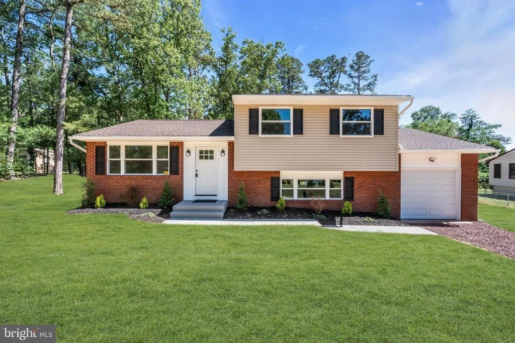 Photo of 143 OAK PINES BOULEVARD