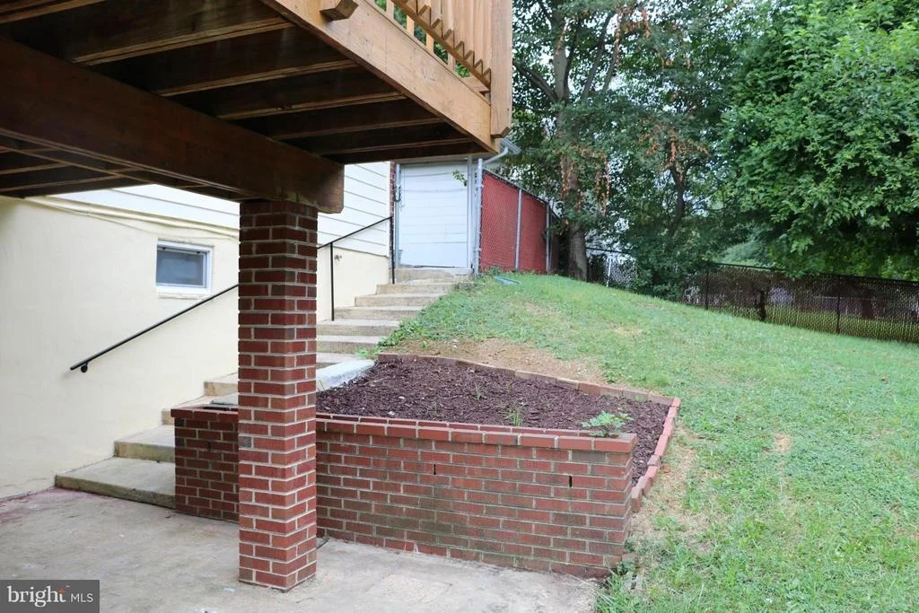 Photo of 7406 WALKER MILL ROAD