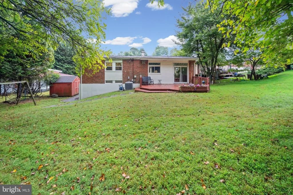 Photo of 6816 TIMBERLANE ROAD