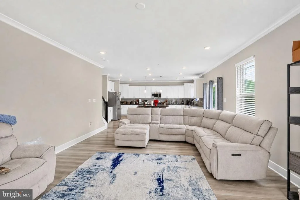 Photo of 4294 SHAKESPEARE CIRCLE