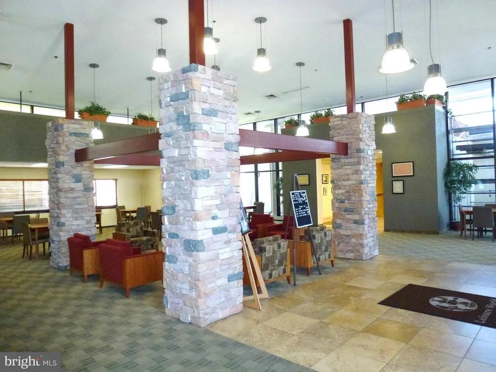 Photo of Unit 3923 at 15115 INTERLACHEN DRIVE