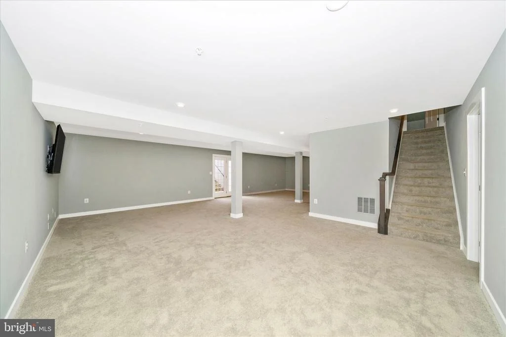 Photo of 904 MIDBROOK LN LANE