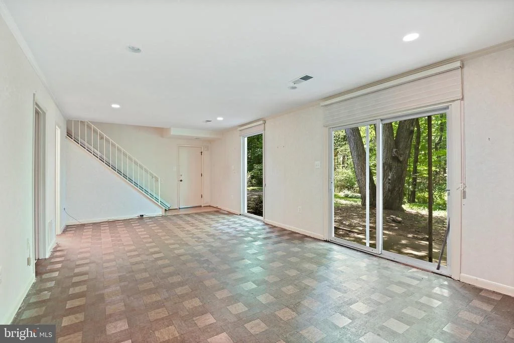 Photo of 3142 SEARSMONT PLACE