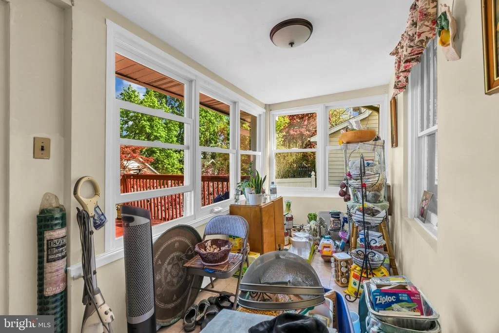 Photo of 1281 LONGFELLOW AVE