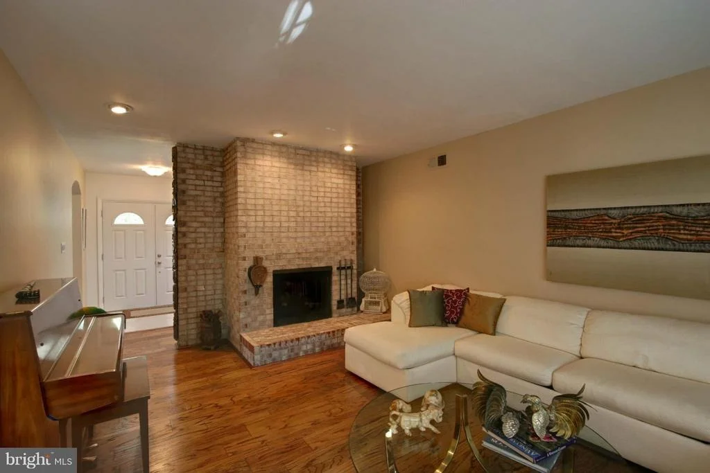 Photo of 6148 CAMELBACK LANE