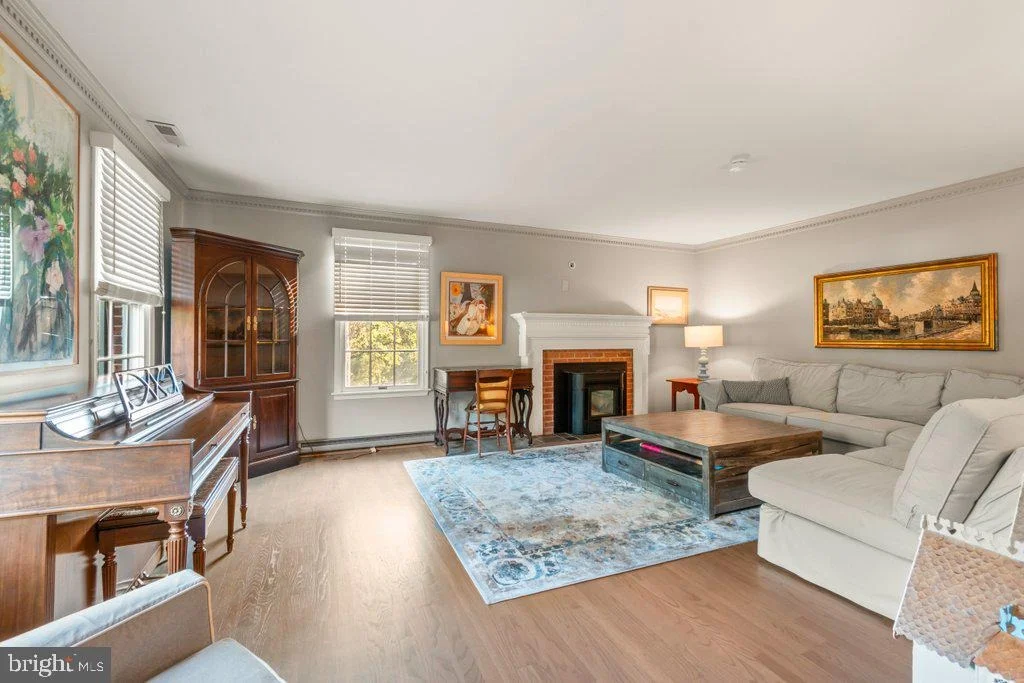 Photo of 4208 RAVENHURST CIRCLE