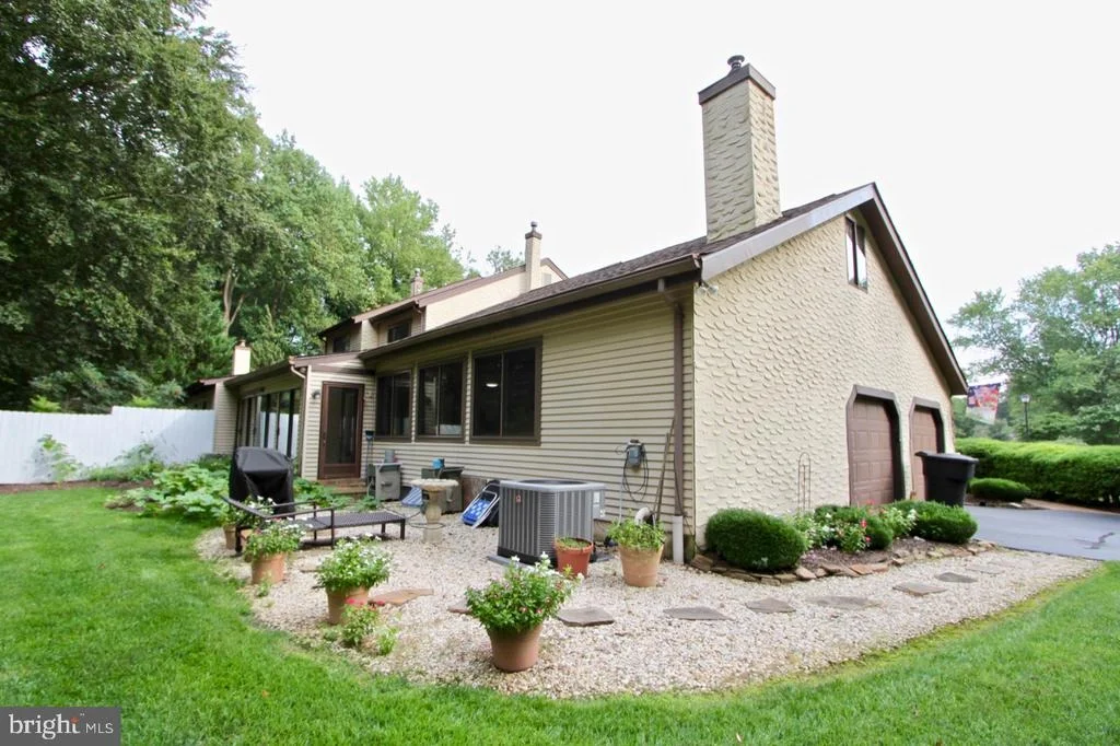 Photo of 353 PINE VALLEY ROAD