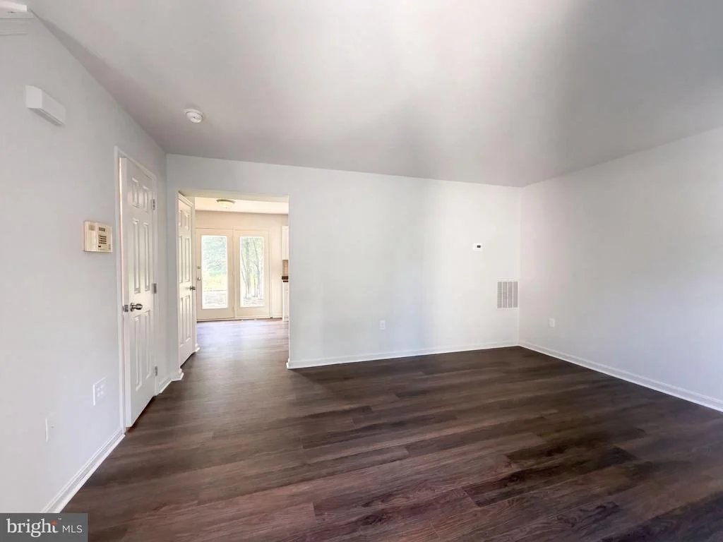 Photo of 10654 QUILLBACK STREET