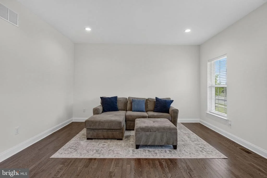Photo of 4 CHARLOTTE COURT