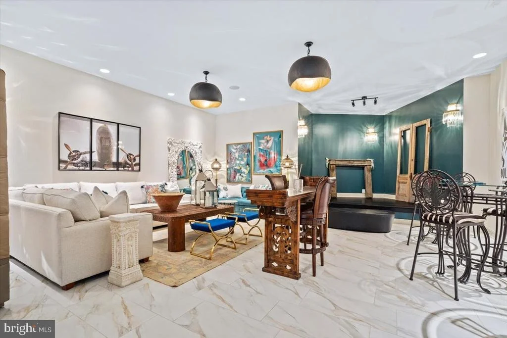 Photo of 10110 EASTERDAY COURT