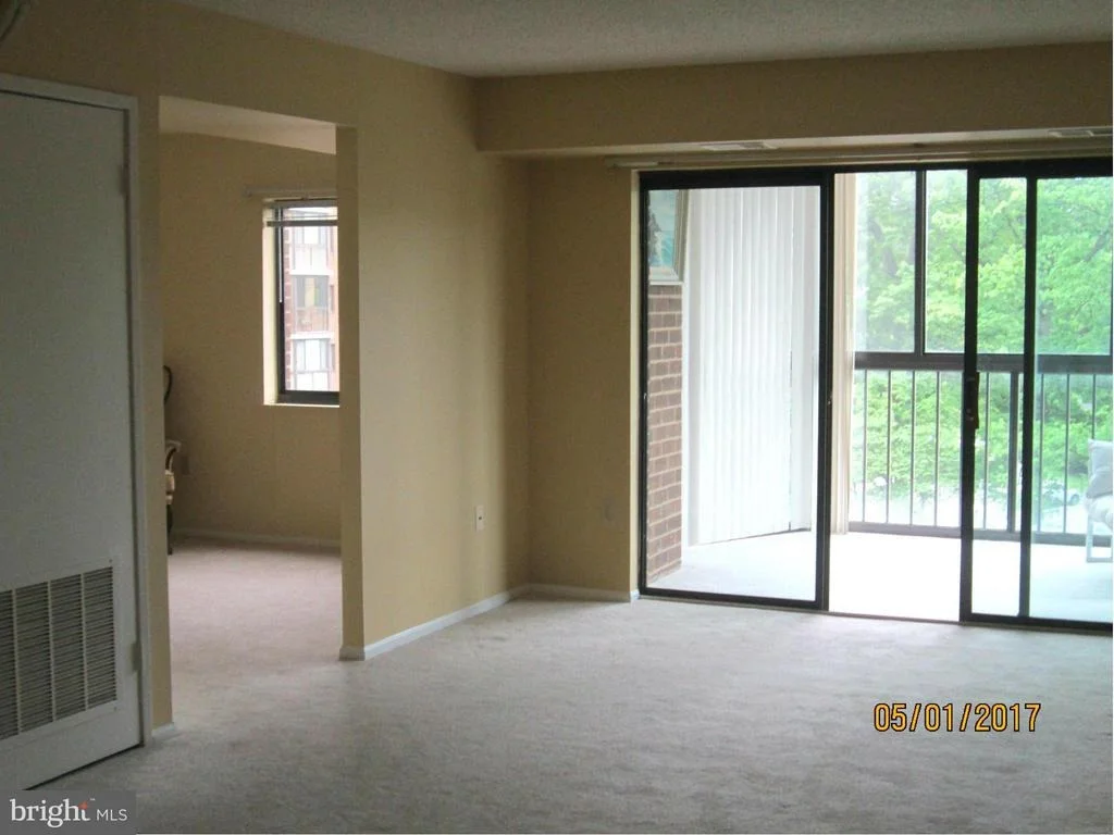 Photo of Unit 1405 at 15101 INTERLACHEN DRIVE