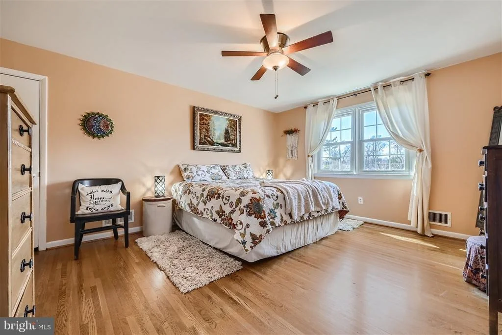 Photo of 857 GLEN ALLEN DRIVE