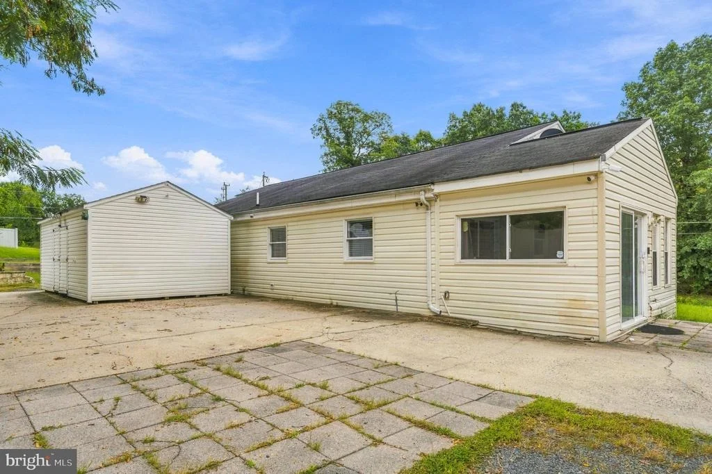 Photo of 8200 LEGION DRIVE