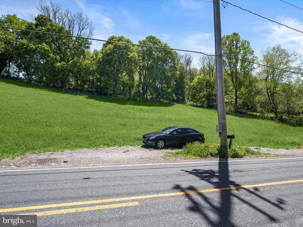 Photo of 932 OLD MANCHESTER ROAD