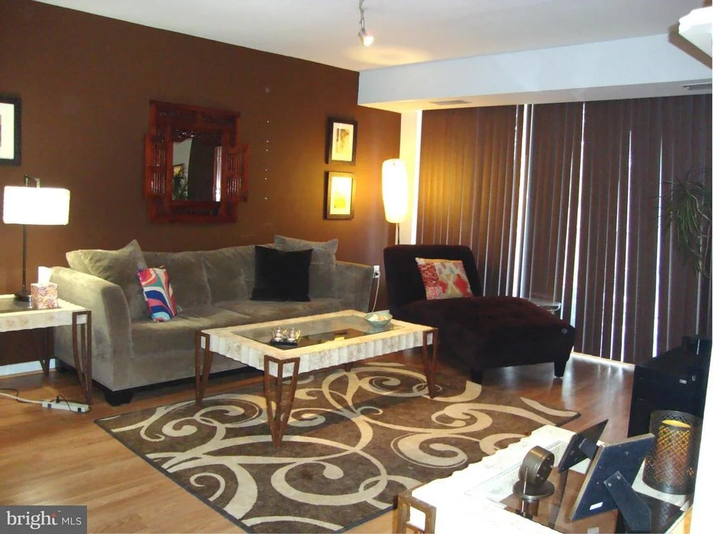 Photo of Unit 21C at 1429 NORTHGATE SQUARE