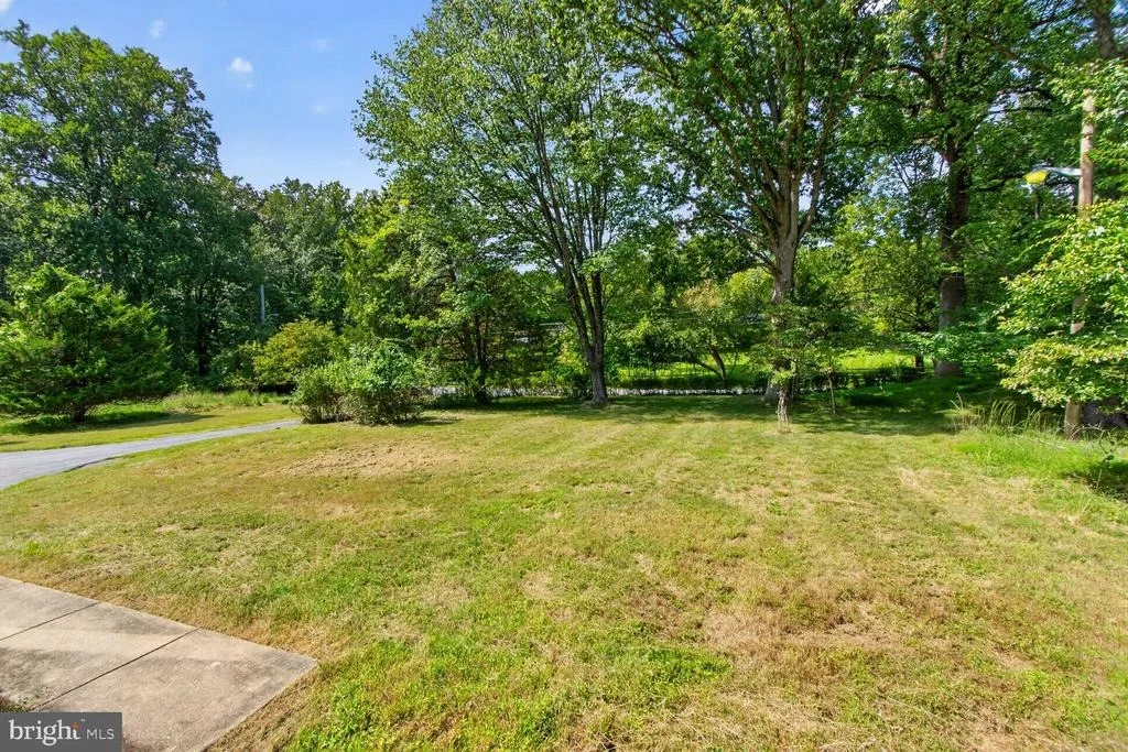 Photo of 15325 HOLLY GROVE ROAD