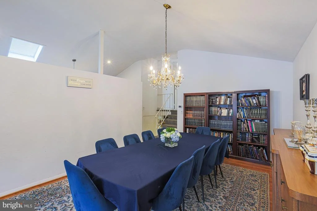 Photo of 5919 WINNER AVENUE