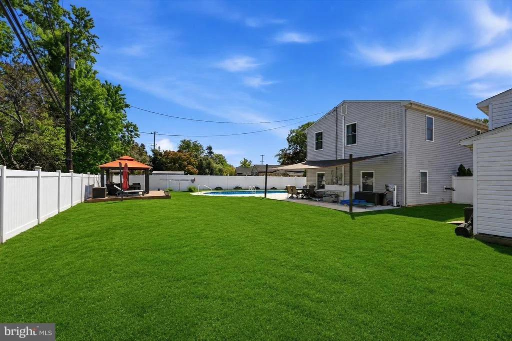 Photo of 401 STONYBROOK DRIVE
