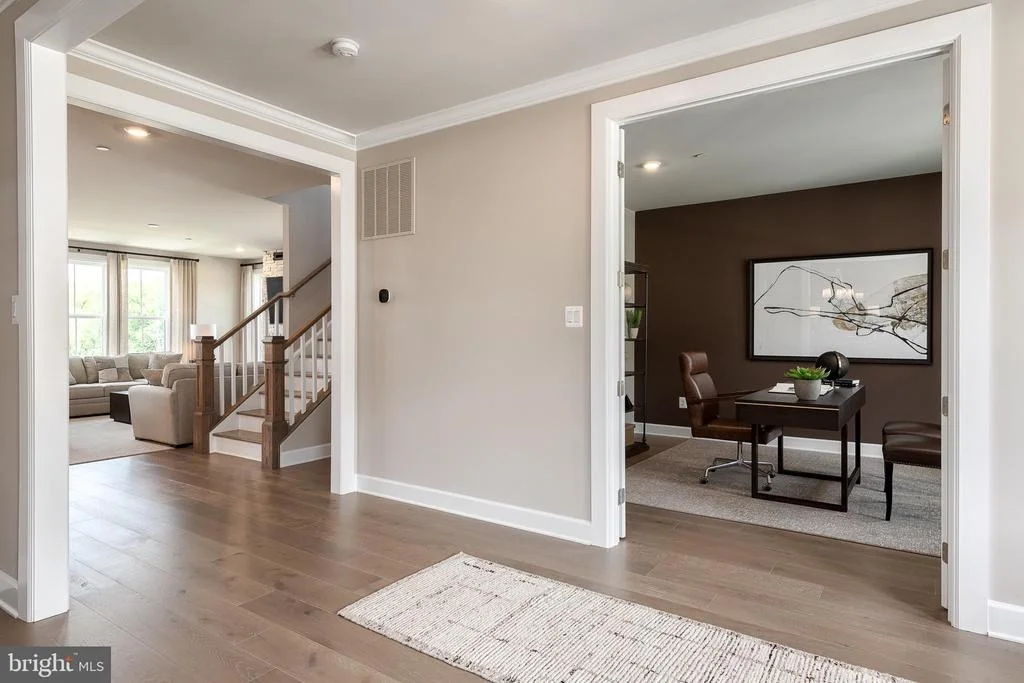 Photo of 1311 LEELAND FOREST