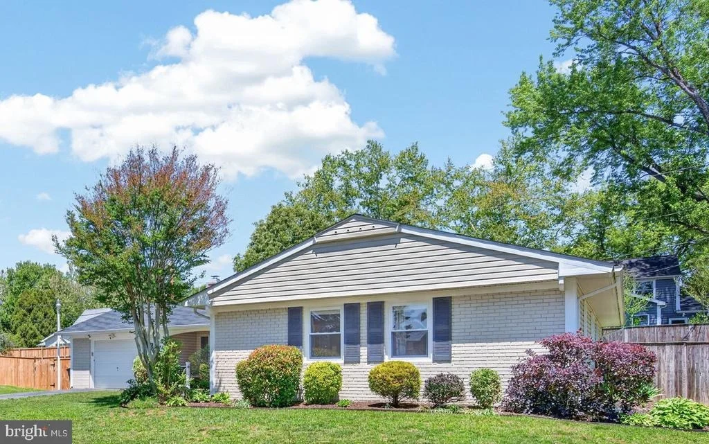 Photo of 3905 CARVEL LANE