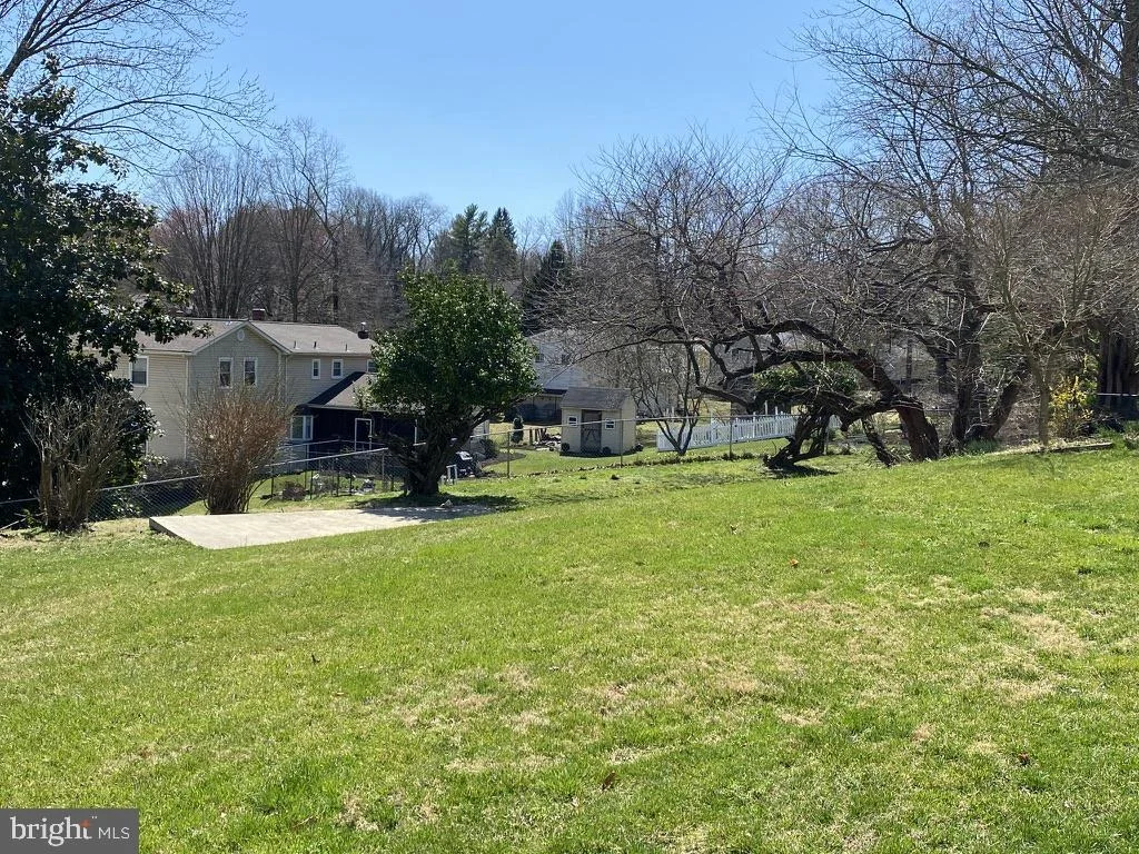 Photo of 7404 BEE BEE DRIVE