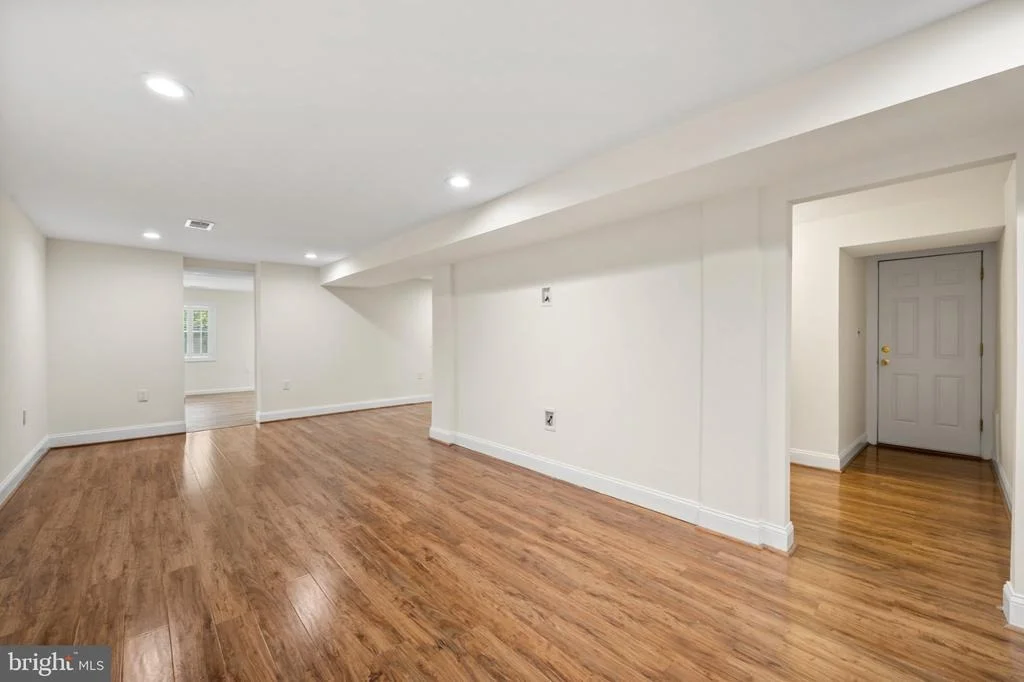 Photo of 406 LEIGHTON AVENUE