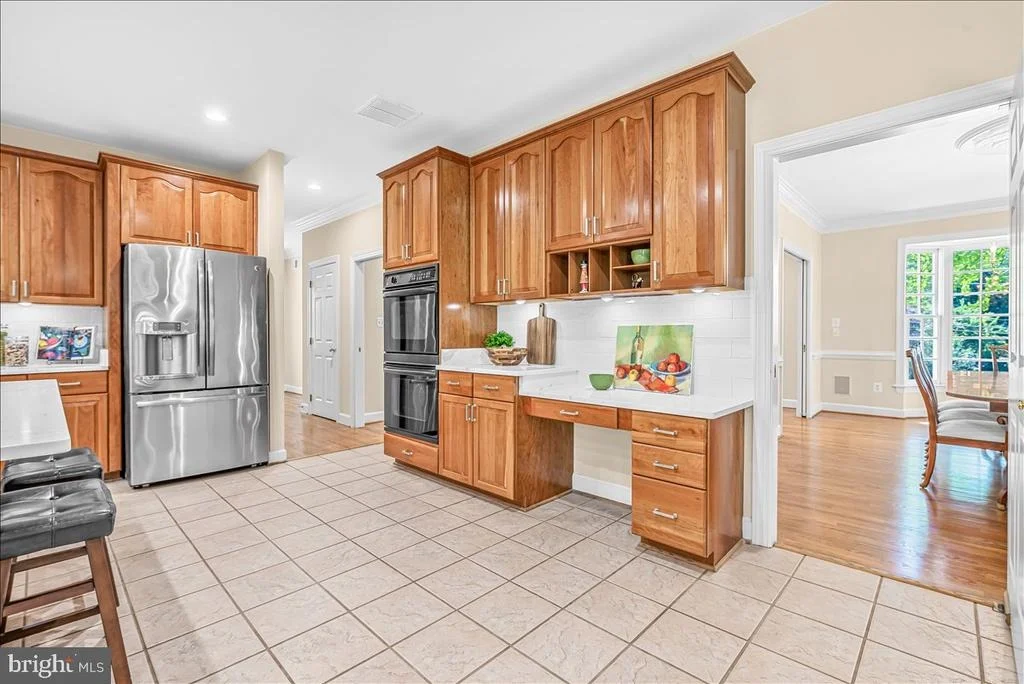 Photo of 6807 MEADOW LANE