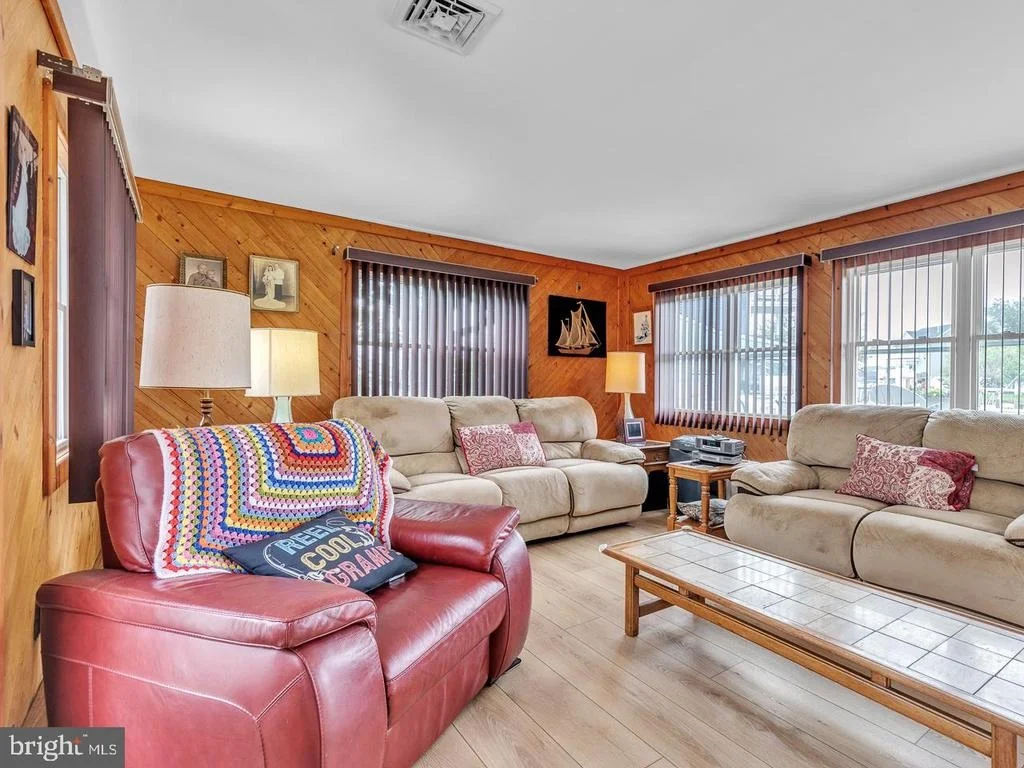Photo of 18 BEACON DRIVE