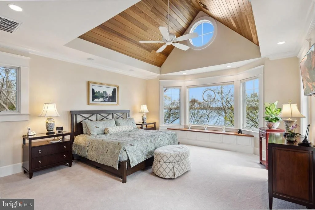 Photo of 11715 RIVER DRIVE