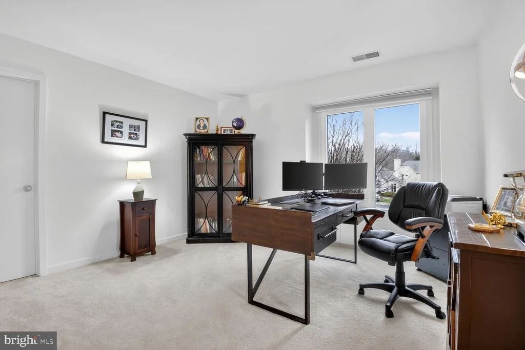 Photo of 11300 WATER POINTE CIRCLE