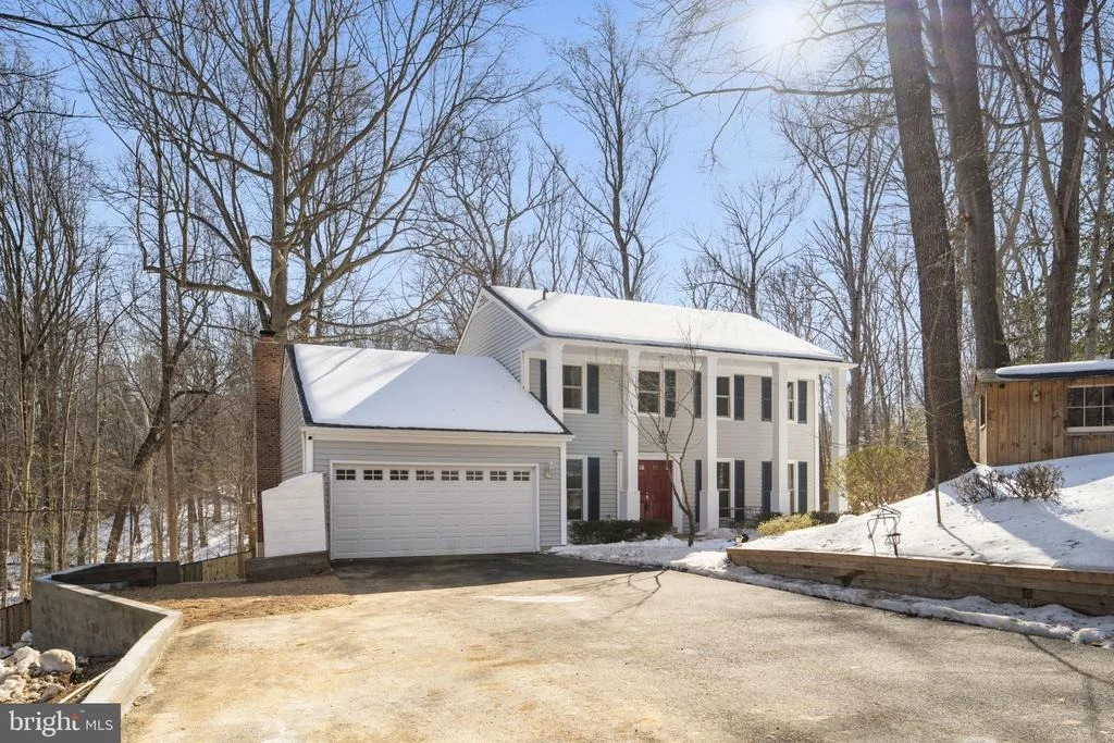 Photo of 6099 RIVER FOREST DRIVE