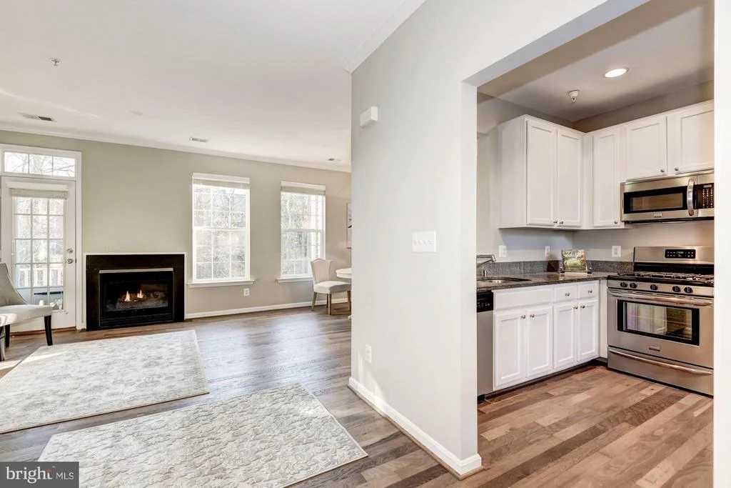 Photo of Unit M at 1307 WINDLEAF DRIVE