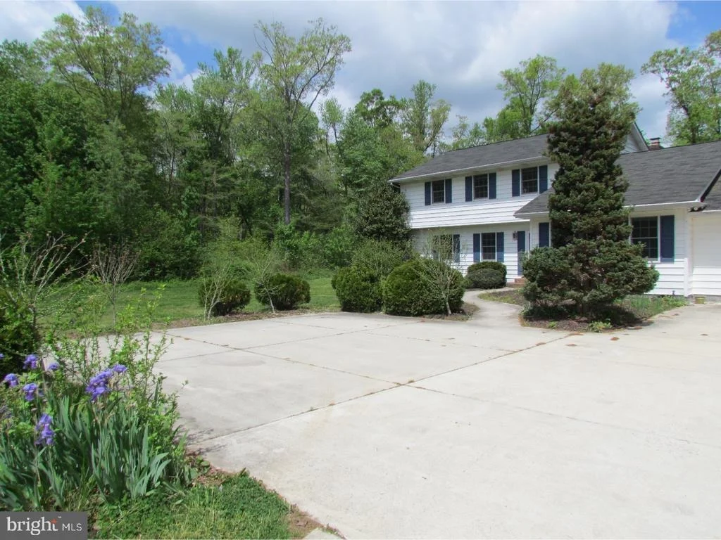 Photo of 402 ARTIS DRIVE