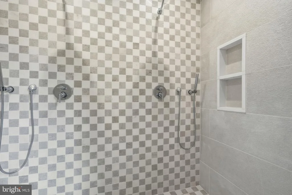 Photo of 3400 SAYLOR PLACE