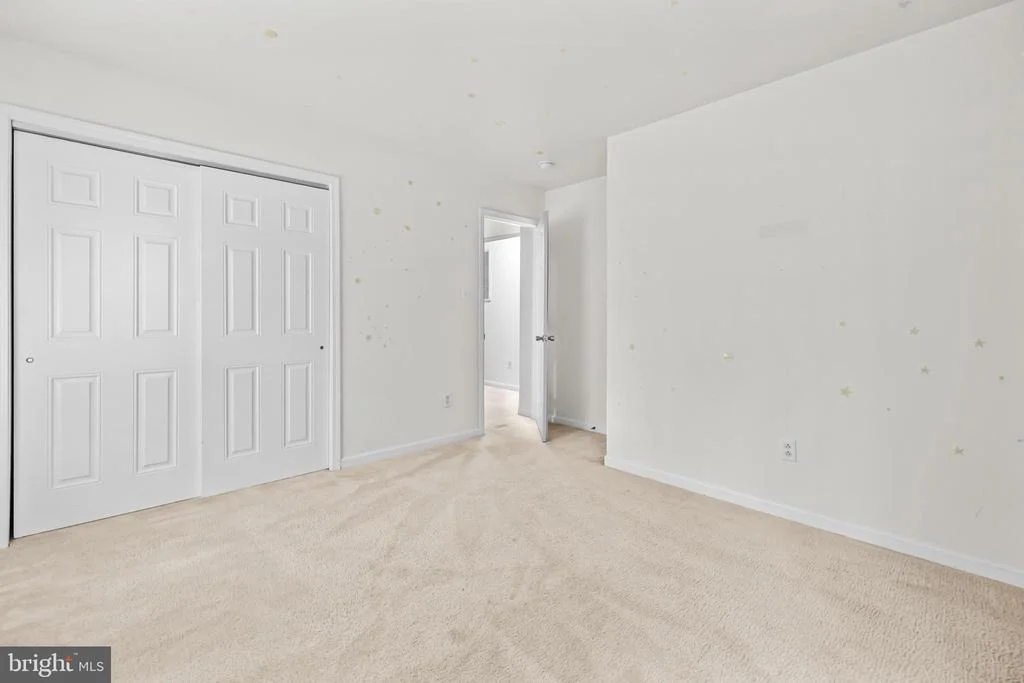 Photo of 8008 WASHINGTON DRIVE