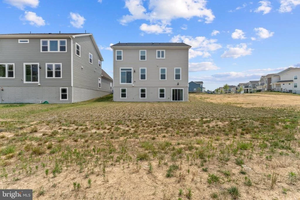 Photo of 5192 NEWPORT CIRCLE