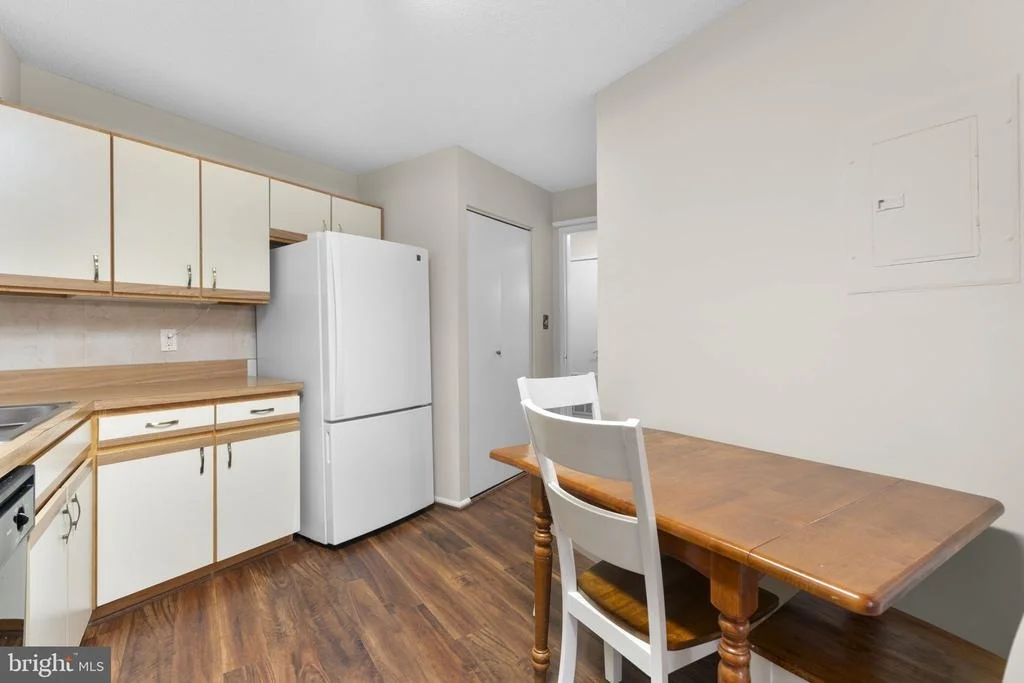 Photo of Unit 3204 at 15115 INTERLACHEN DRIVE