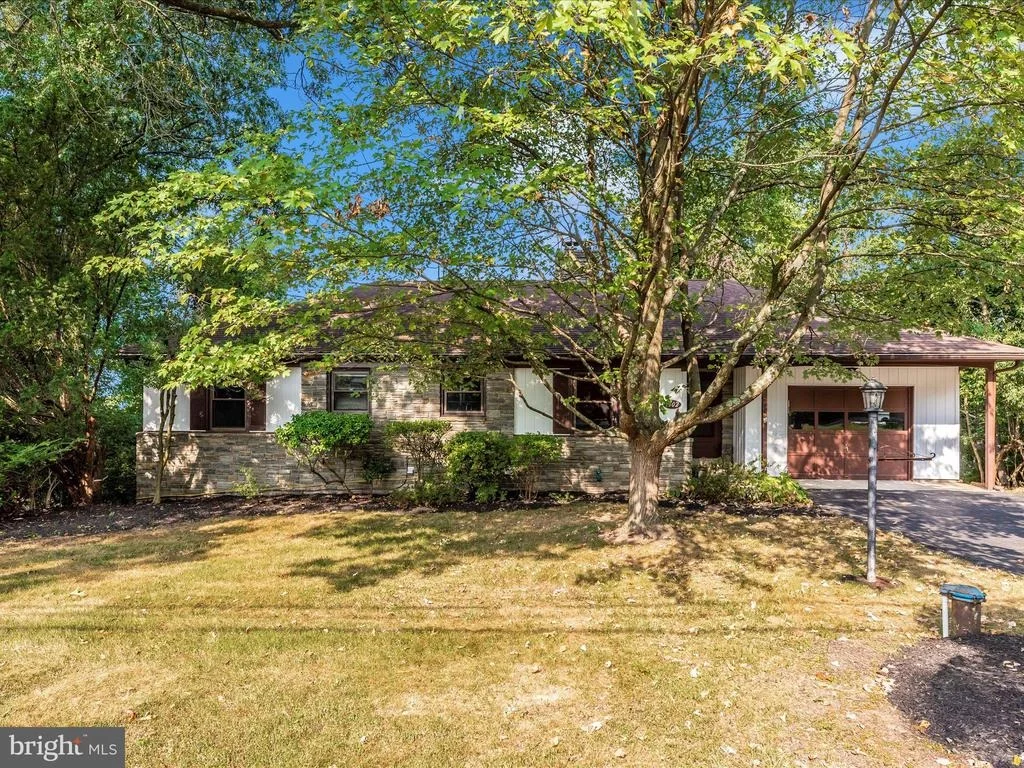Photo of 7502 RIDGE ROAD