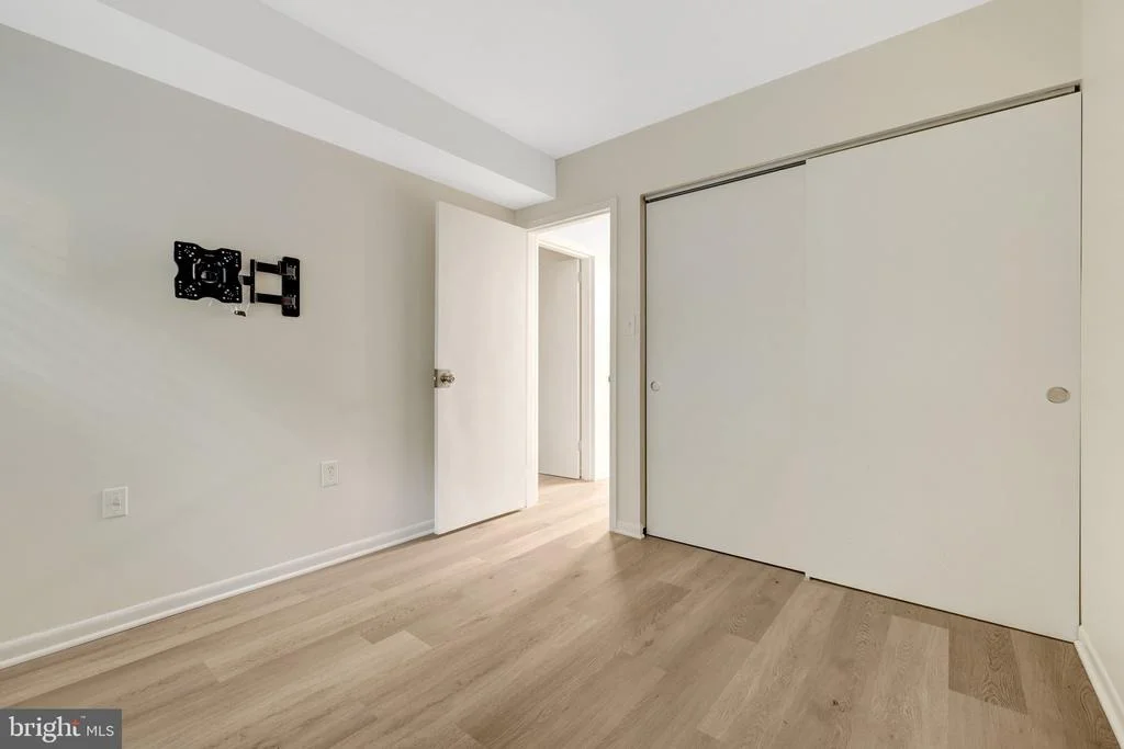 Photo of Unit 1B at 1403 NORTHGATE